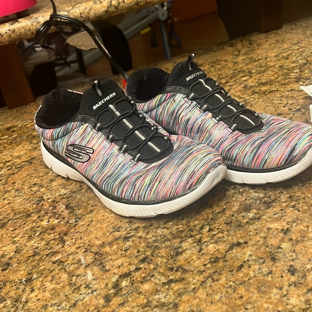 Women sport Empire rock sneaker. Used Rubber sole. Air cooled memory foam size9